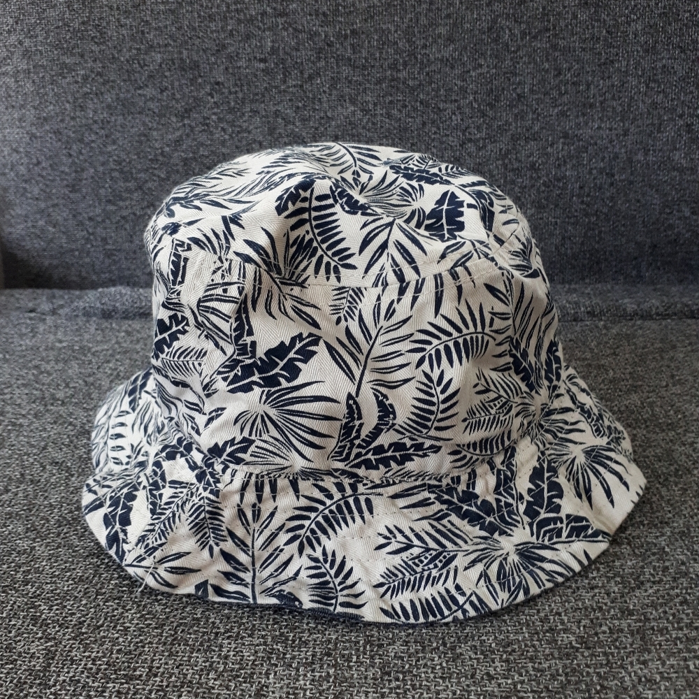 Miniso Bucket hat